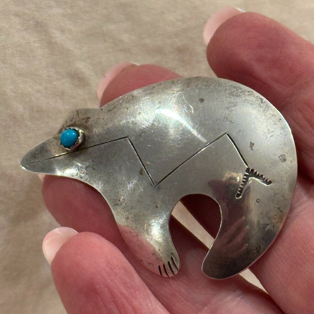 TURQUOISE AND STERLING SILVER BEAR PIN EUC